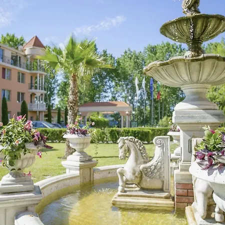 Апартаменты Front Luxury *