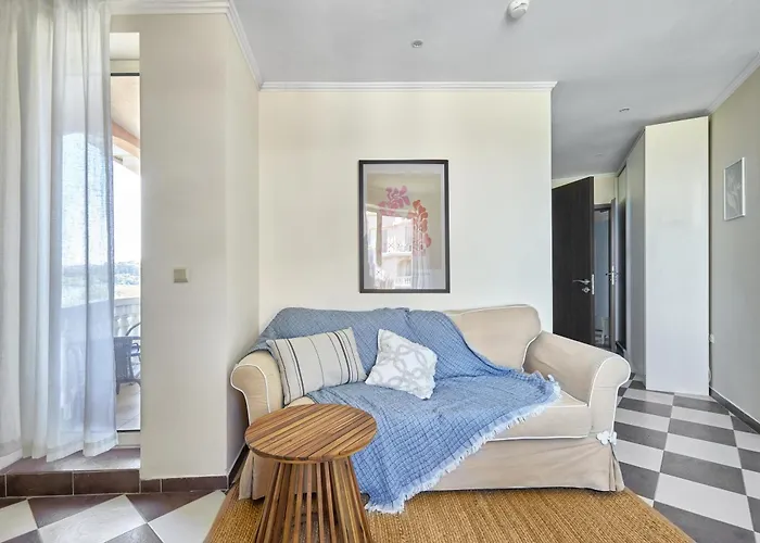 Apartment Front Luxury